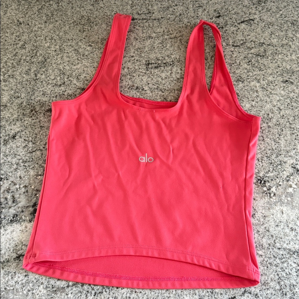 ALO Yoga Candy Red Tank - Picture 3 of 10